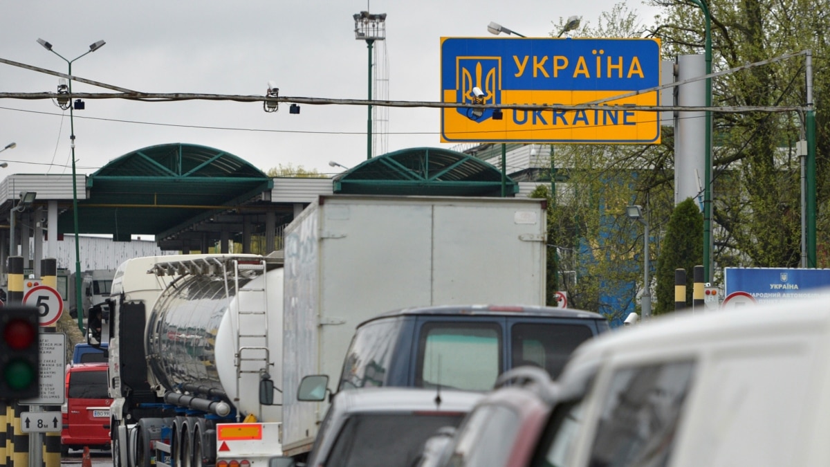 На українсько-польському кордоні стартує проєкт «єЧерга»