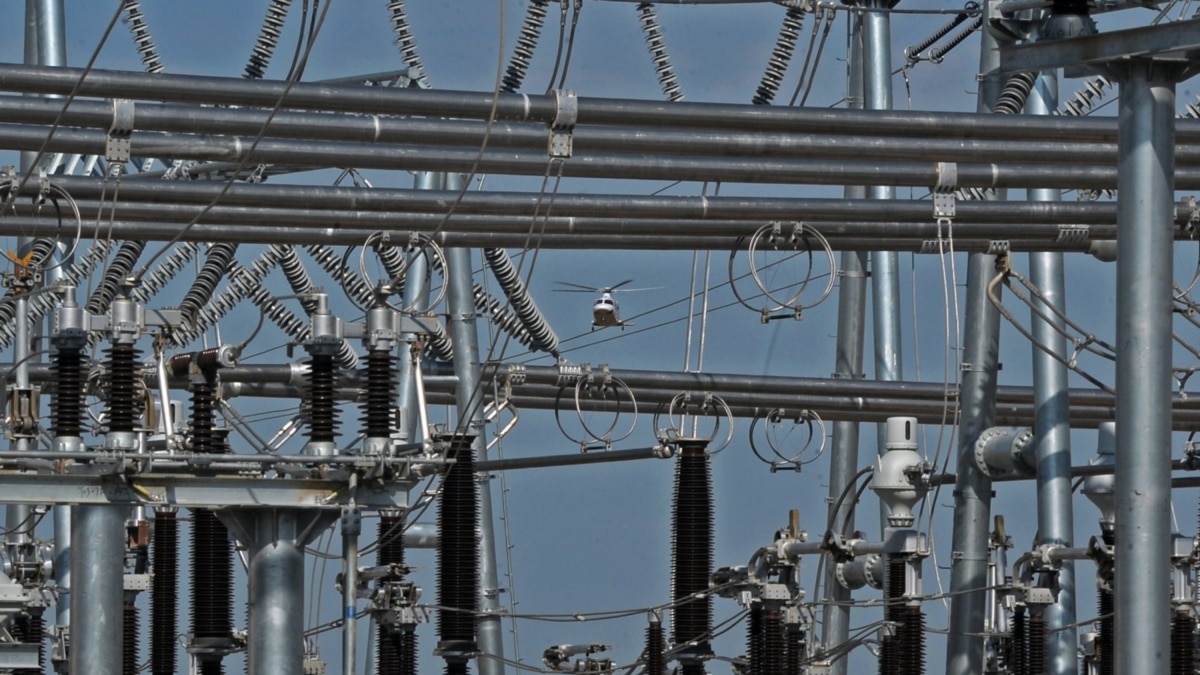 «Укренерго» заявила про дефіцит електроенергії в енергосистемі – українців просять економити