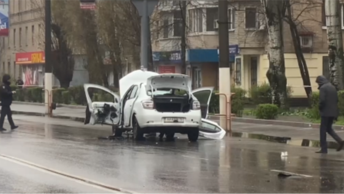у Сімферополі вибухнуло авто – постраждав представник окупаційної адміністрації Запорізької області