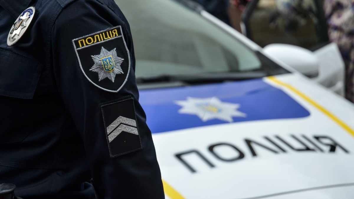 У Києві озброєний чоловік захопив бізнес-центр, його затримали – поліція