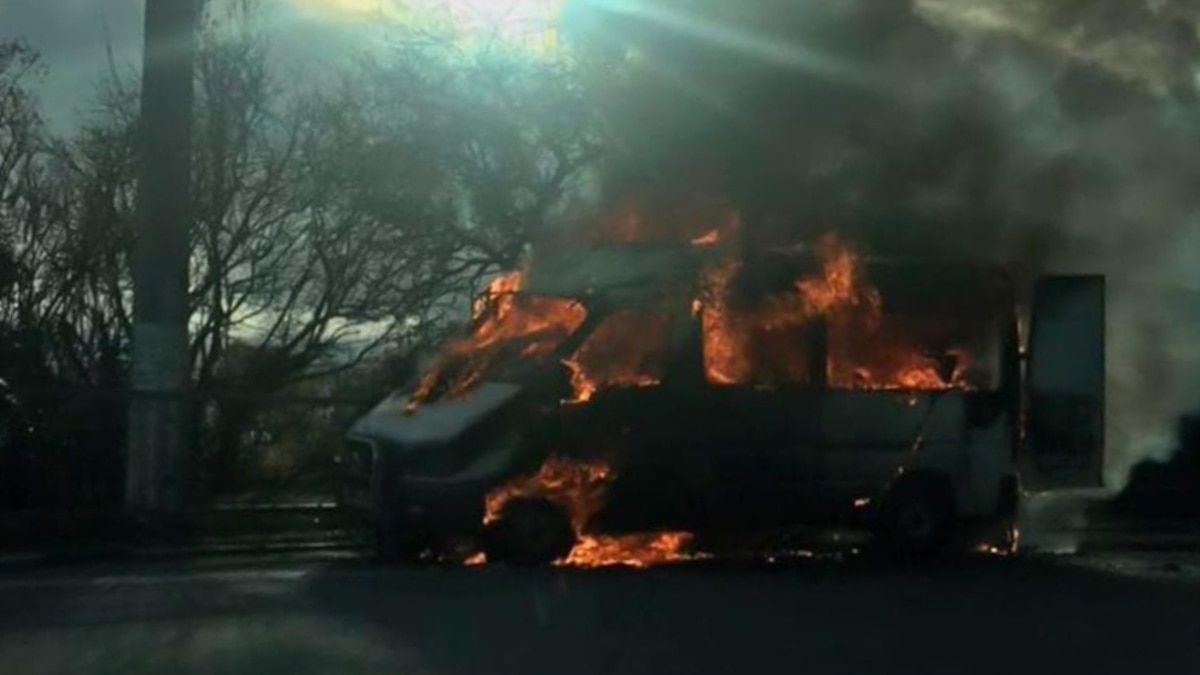 п’ятьом чоловікам оголосили про підозру за підпал військових
автомобілів у Києві