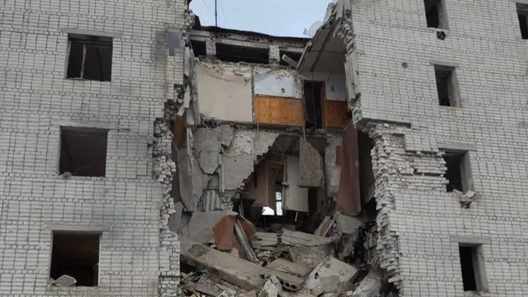 Кількість постраждалих від авіаудару на Сумщині зросла