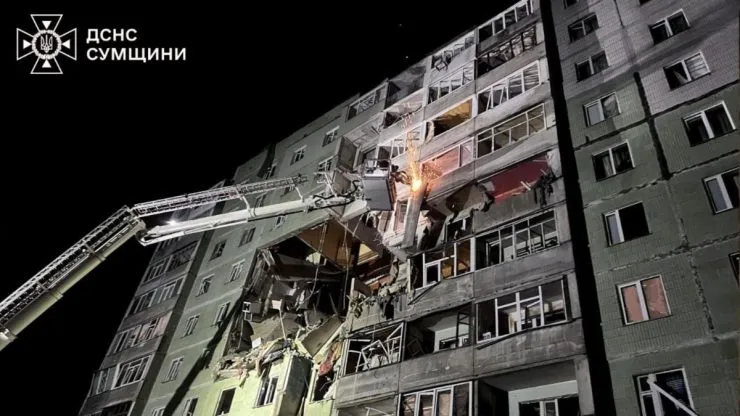 У Сумах кількість постраждалих від нічного удару росії зросла до дев’яти