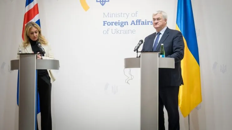Україна та Ісландія обговорили інвестиції в оборонний сектор