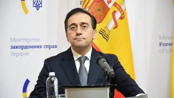 Іспанія: надсилання військ в Україну наразі обговорювати передчасно