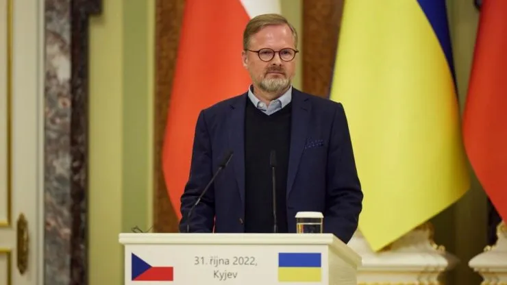 Прем’єр Чехії закликав ЄС забезпечити власну оборону без США