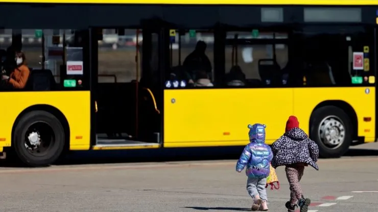 Три українські дитини вивезені з окупованих територій України