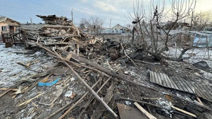 Обстріл авто «Нової пошти» під Покровськом: водій отримав поранення