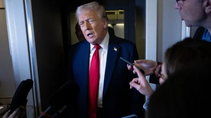 Трамп попередив Зеленського про наслідки відмови від угоди з ресурсами