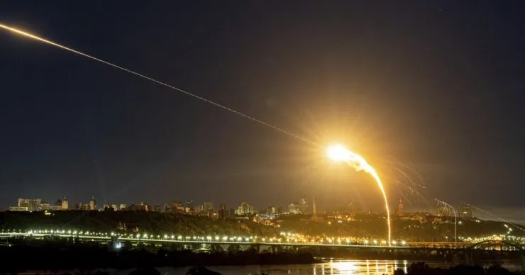 Після великоднього перемир’я росіяни атакували Україну ракетами та дронами