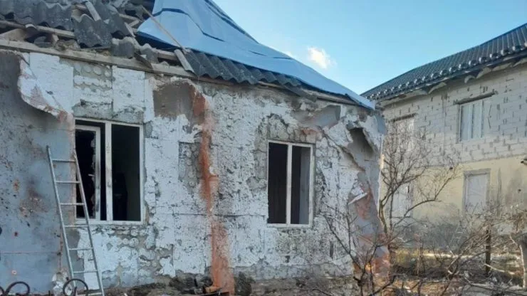 Атака російської армії на Білозерку: дві жінки постраждали від обстрілу