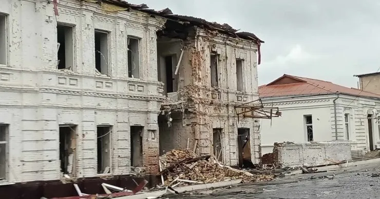 Трое людей могут быть под завалами в Купянске – власти уточняют