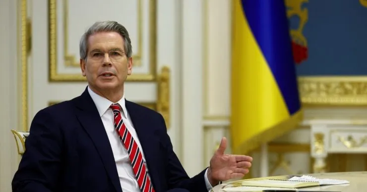 США знизили вимоги до України щодо повернення 100 млрд доларів допомоги