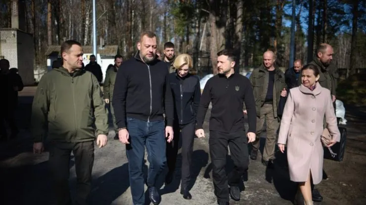 Владимир Зеленский посетил Черниговщину в годовщину освобождения