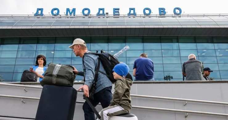 У Москві через дрони зупинили роботу трьох аеропортів 25 травня