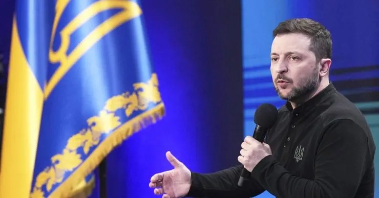 Зеленський вітає Карні з перемогою у Канаді та запрошує до Києва