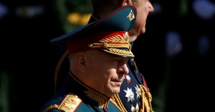 Путин освободил генерала Салюкова от должности командующего Сухопутными войсками