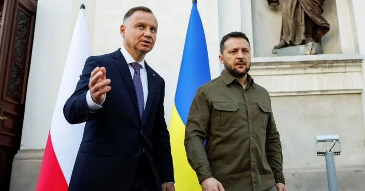 Зеленский наградил Анджея Дуду орденом Свободы за укрепление сотрудничества Украины и Польши