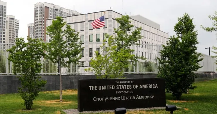 Посольство США попереджає про ризик масштабних повітряних атак по Україні