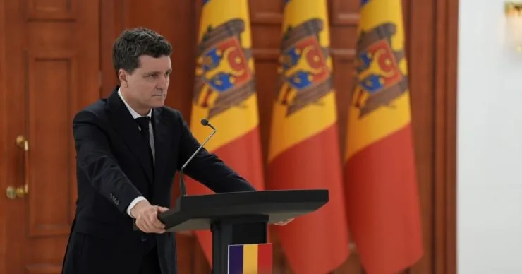 Президент Румынии Никушор Дан прибыл в Одессу для участия в саммите Украина – Юго-Восточная Европа