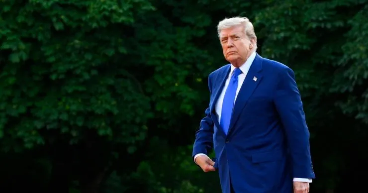 Трамп заявил о различных толкованиях статьи 5 НАТО накануне саммита в Нидерландах