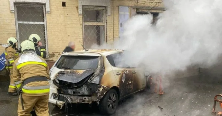 В Киеве задержали подозреваемого в поджоге автомобиля Героя Украины в день его рождения