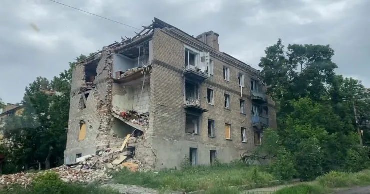 Двоє загиблих через авіаудар рф по Костянтинівці: пошкоджено вісім будинків