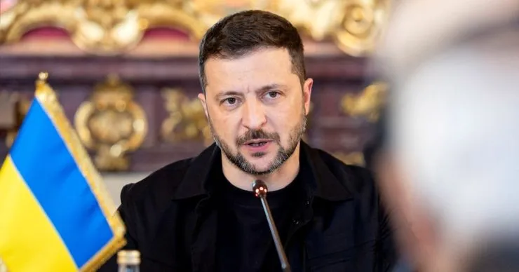 Зеленский ожидает доклада разведки о планах РФ перед саммитом на Аляске
