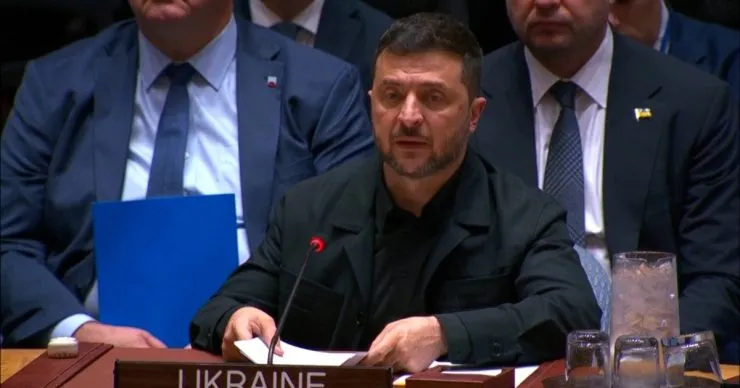 Зеленський: росія повністю залежить від Китаю, який може зупинити війну проти України
