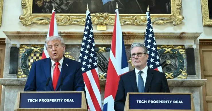 Стармер закликає посилити тиск на путіна через нові атаки росії по Україні