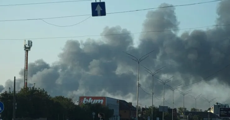 Атака дронов на Киев: трое погибших, раненые и повреждено здание Кабмина