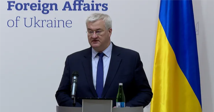 Україна запровадила заборону на в’їзд трьом угорським військовим посадовцям