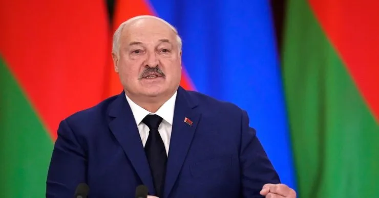 Лукашенко назвал заявление Зеленского и предложение Путина по Украине «нелепостью»