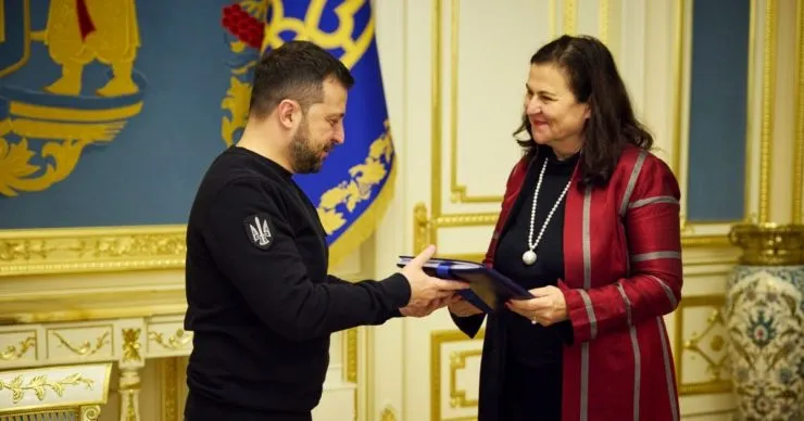 Украина демонстрирует решимость в борьбе с коррупцией в энергетике — посол ЕС