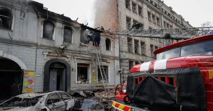 Росія завдала удару по ТЕЦ у передмісті Харкова: є загиблий і поранені