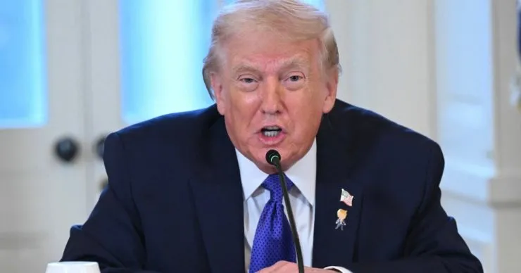 Трамп закликає іранців продовжувати протести та обіцяє підтримку