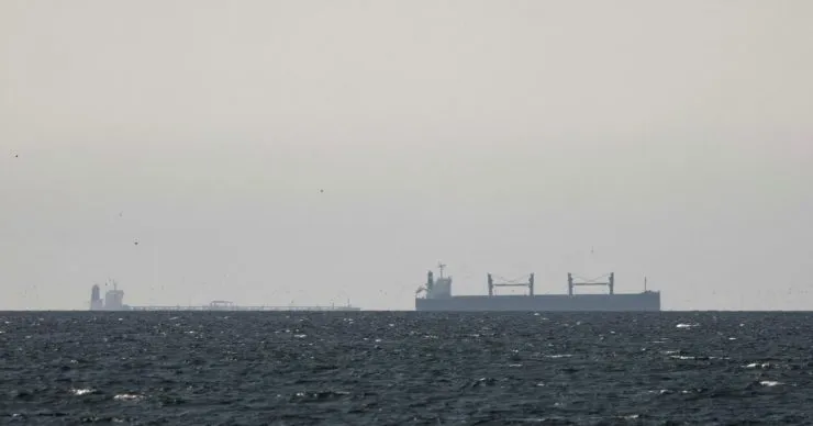 Іран дозволив пройти 20 пакистанським кораблям через Ормузьку протоку