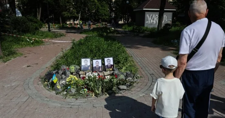 54% українців готові терпіти війну стільки, скільки буде необхідно