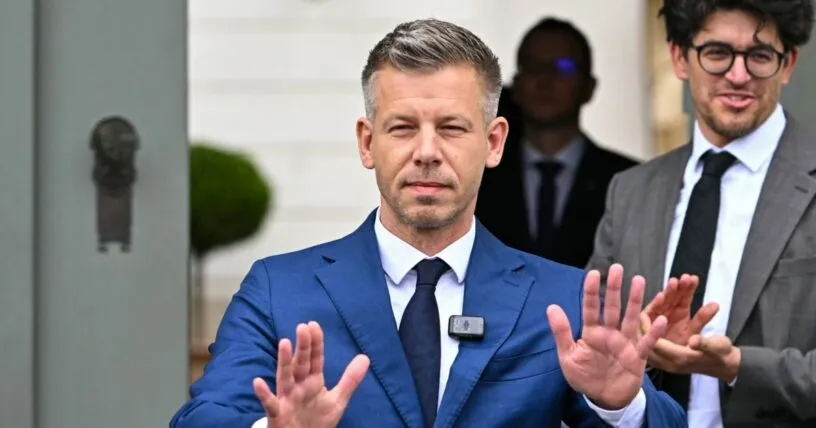 Мадяр готовий відкрити нову сторінку з Києвом після узгодження 11 пунктів