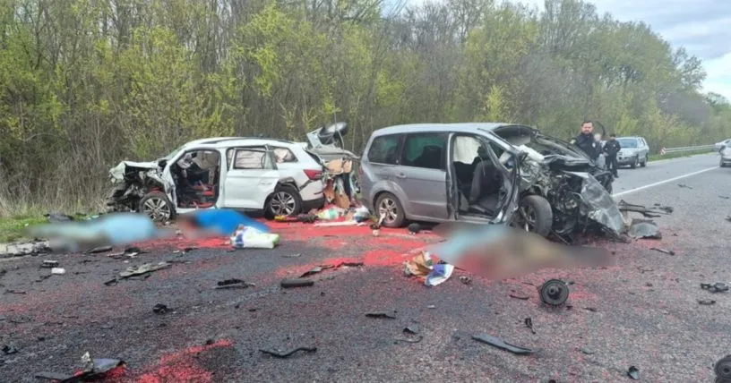 ДТП на Черкащині: загинули цивільний та двоє військових